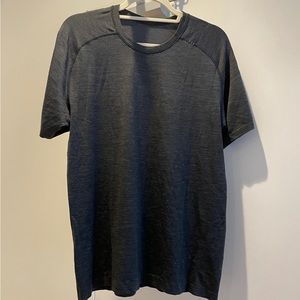 Lululemon Men’s Tee
